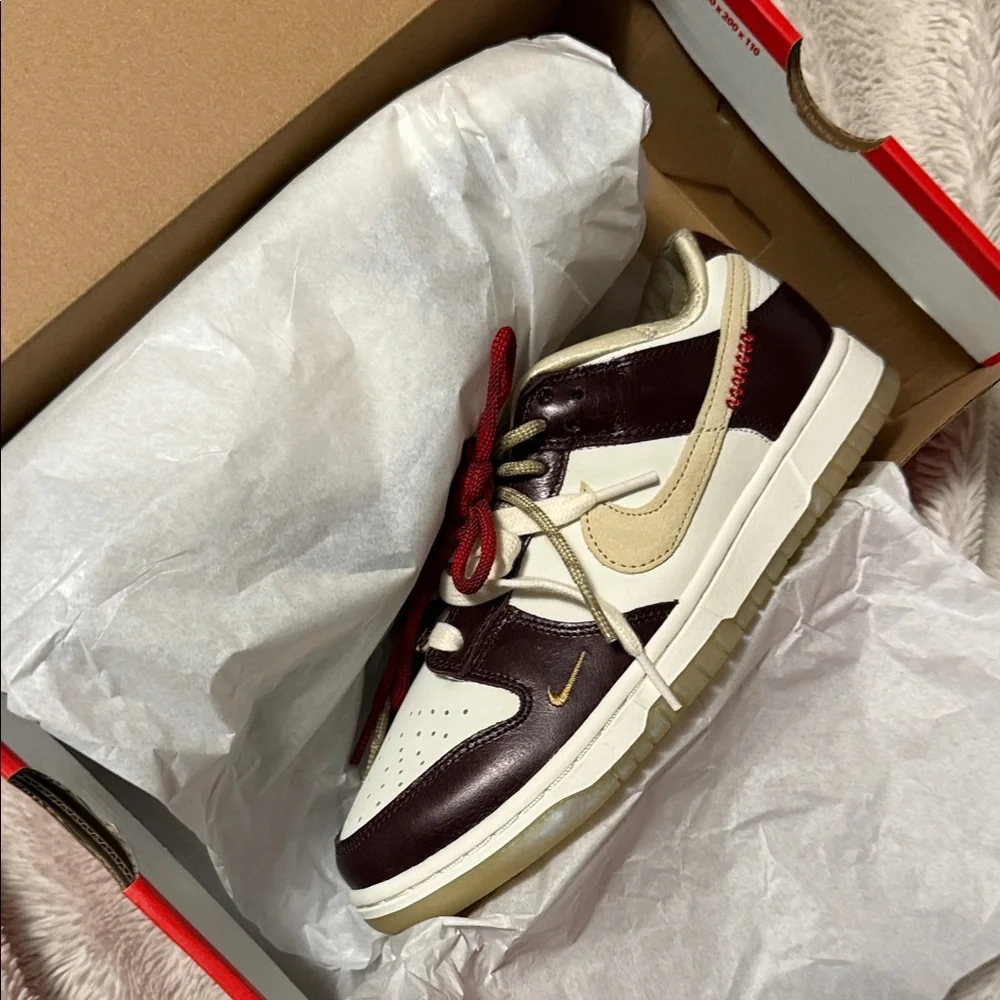 Nike Dunk Low LX - Picture 12 of 12